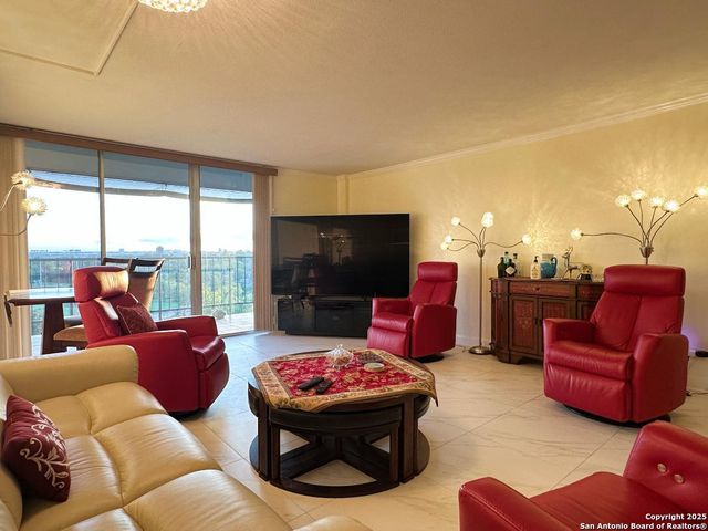 7039 San Pedro Ave Apt 601, San Antonio, TX 78216