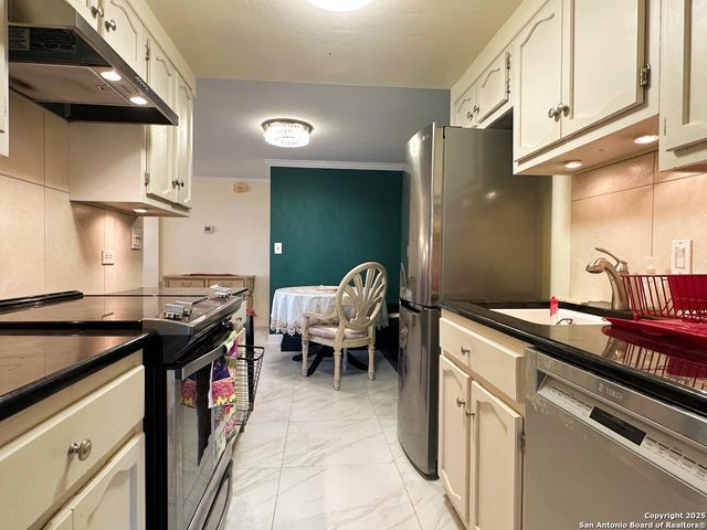7039 San Pedro Ave Apt 601, San Antonio, TX 78216