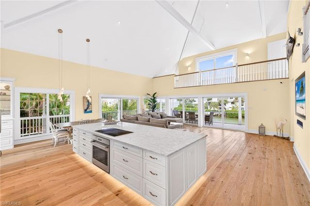 1480 Angel DR, Sanibel, FL 33957