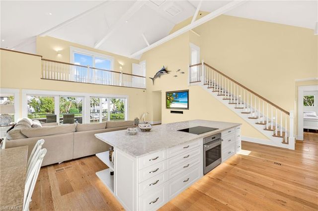 1480 Angel DR, Sanibel, FL 33957