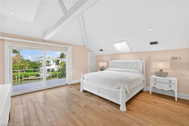 1480 Angel DR, Sanibel, FL 33957