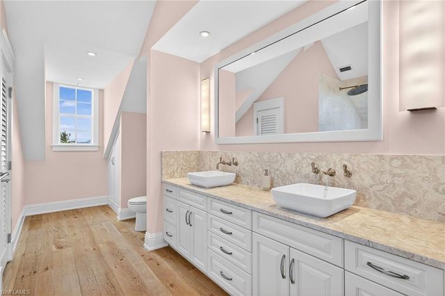 1480 Angel DR, Sanibel, FL 33957