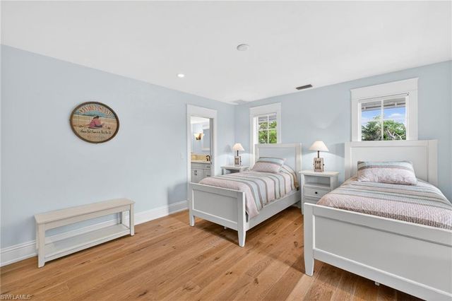 1480 Angel DR, Sanibel, FL 33957