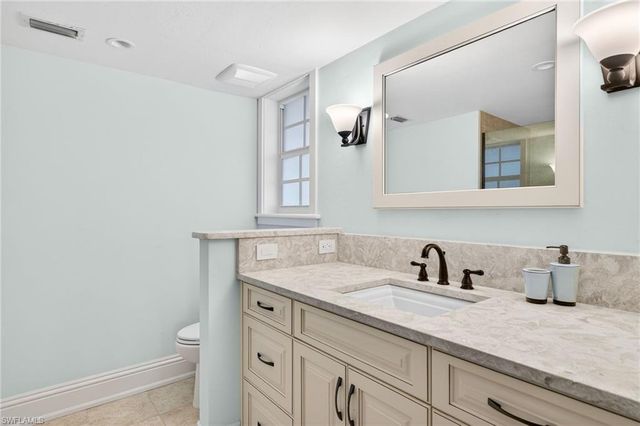 1480 Angel DR, Sanibel, FL 33957