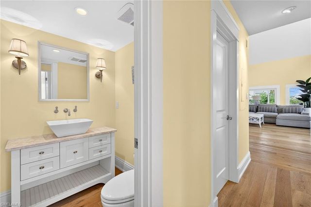 1480 Angel DR, Sanibel, FL 33957