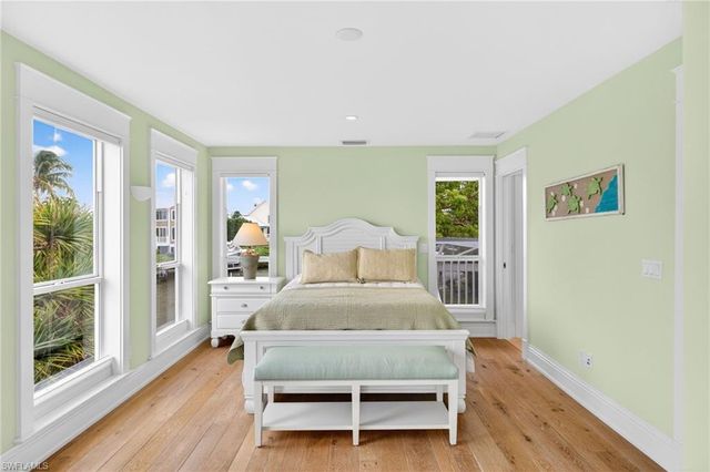 1480 Angel DR, Sanibel, FL 33957