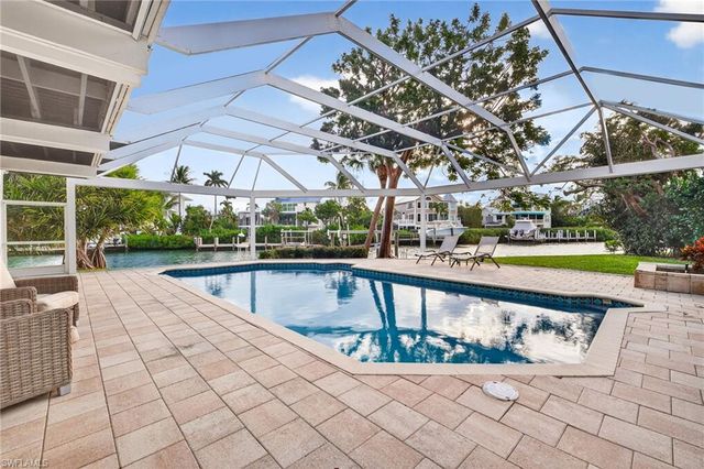 1480 Angel DR, Sanibel, FL 33957