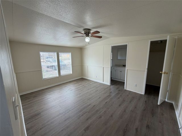 3601 Hedge Row Street, Granbury, TX 76048