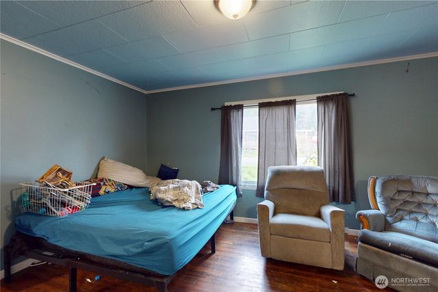 1516 Riddell Street, Raymond, WA 98577