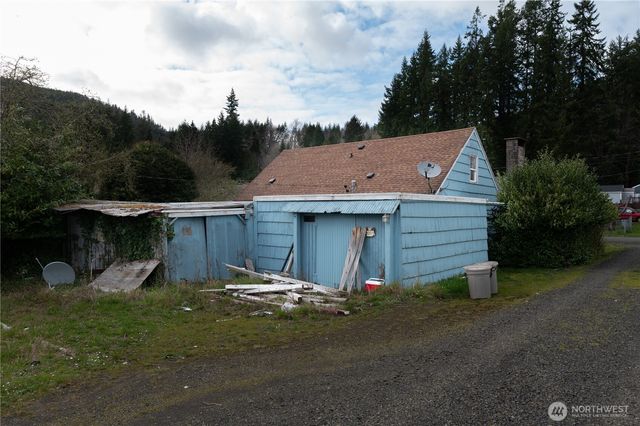 1516 Riddell Street, Raymond, WA 98577