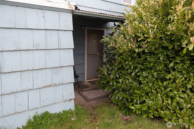 1516 Riddell Street, Raymond, WA 98577