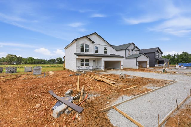 2804 Brewster Dr, Clarksville, TN 37042