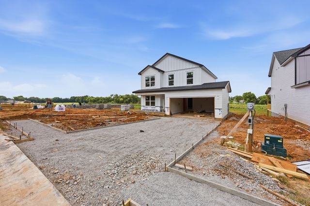 2804 Brewster Dr, Clarksville, TN 37042
