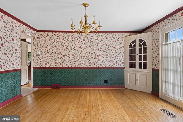 71 FOREST LN, Swarthmore, PA 19081