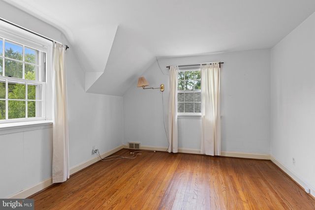 71 FOREST LN, Swarthmore, PA 19081