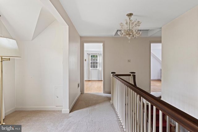 71 FOREST LN, Swarthmore, PA 19081