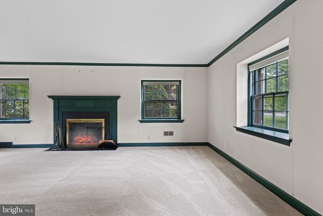 71 FOREST LN, Swarthmore, PA 19081