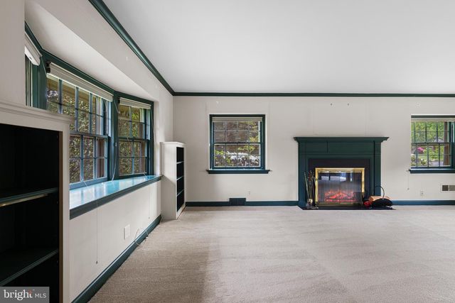 71 FOREST LN, Swarthmore, PA 19081