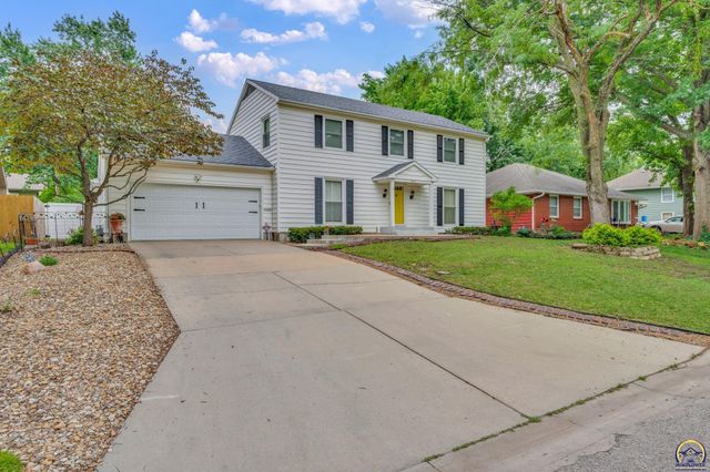 1512 SW Ward PKY, Topeka, KS 66604