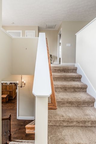 1084 N McMahan Dr, Gallatin, TN 37066