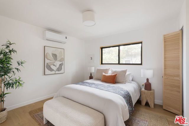 4412 Finley Avenue 5, Los Angeles, CA 90027