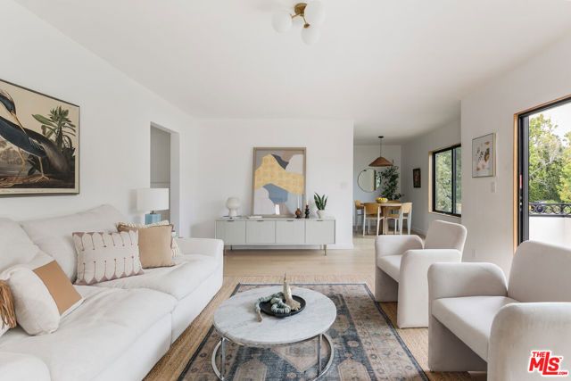 4412 Finley Avenue 5, Los Angeles, CA 90027