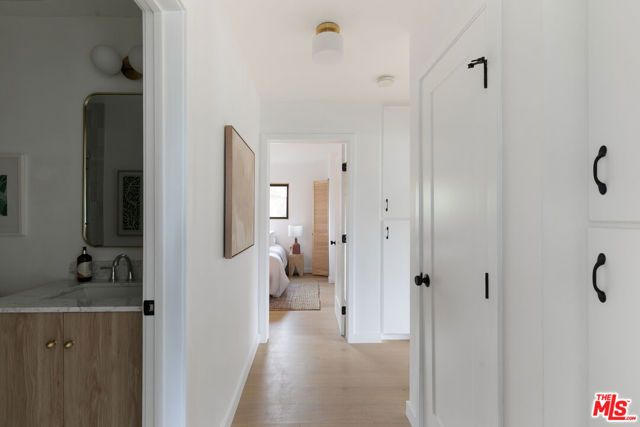 4412 Finley Avenue 5, Los Angeles, CA 90027