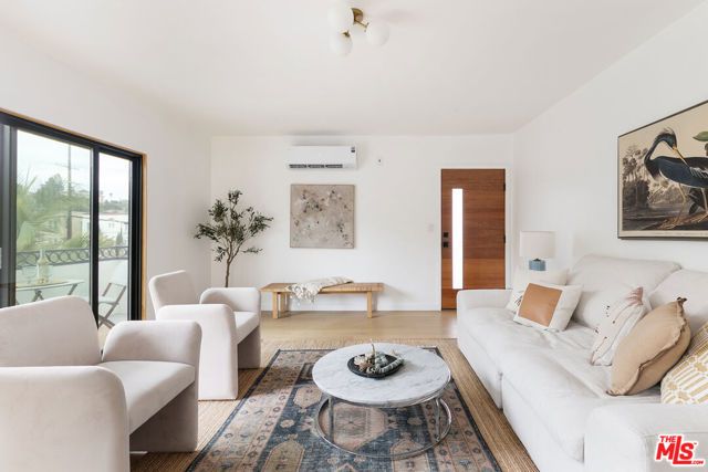 4412 Finley Avenue 5, Los Angeles, CA 90027