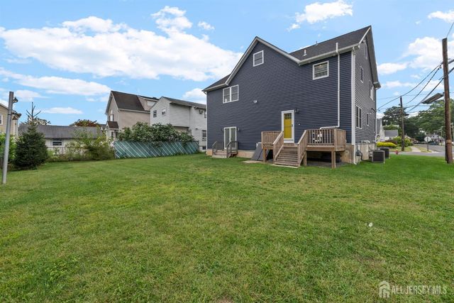 59 Oakland Avenue, Edison, NJ 08817