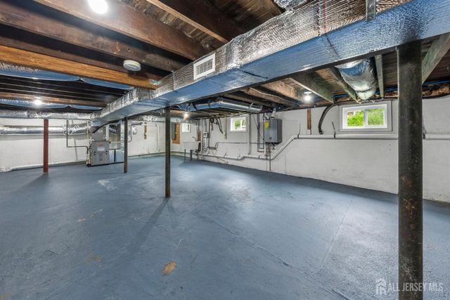 59 Oakland Avenue, Edison, NJ 08817