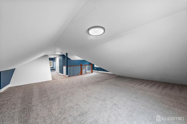 59 Oakland Avenue, Edison, NJ 08817