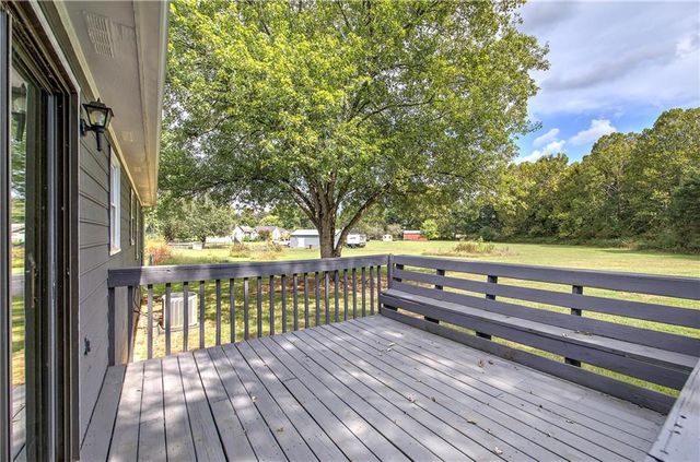 21 Winter Wood Court, Taylorsville, GA 30178