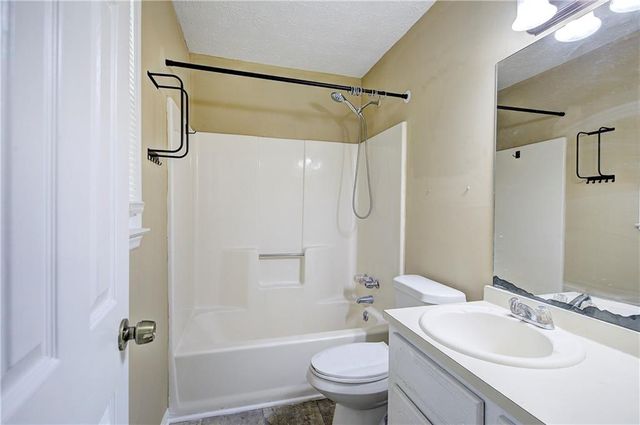 21 Winter Wood Court, Taylorsville, GA 30178