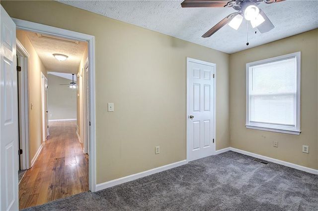 21 Winter Wood Court, Taylorsville, GA 30178