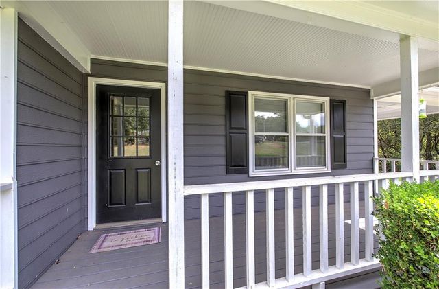 21 Winter Wood Court, Taylorsville, GA 30178