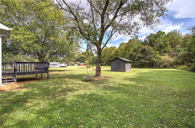 21 Winter Wood Court, Taylorsville, GA 30178