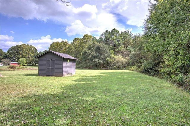 21 Winter Wood Court, Taylorsville, GA 30178