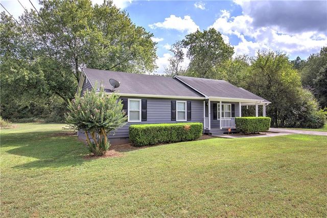 21 Winter Wood Court, Taylorsville, GA 30178