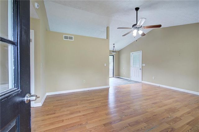 21 Winter Wood Court, Taylorsville, GA 30178
