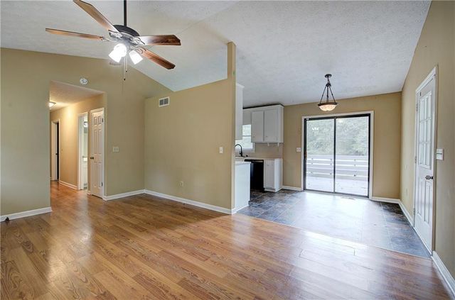 21 Winter Wood Court, Taylorsville, GA 30178