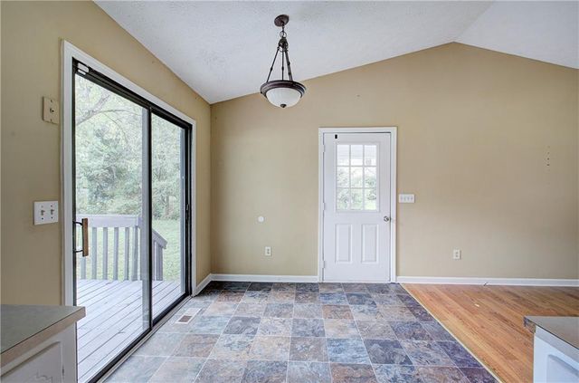 21 Winter Wood Court, Taylorsville, GA 30178