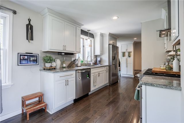 722 Brookeville Drive, Webster, NY 14580