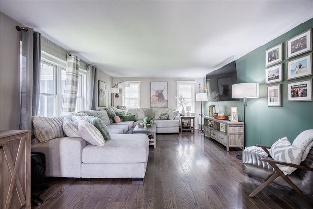 722 Brookeville Drive, Webster, NY 14580