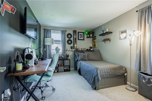 722 Brookeville Drive, Webster, NY 14580