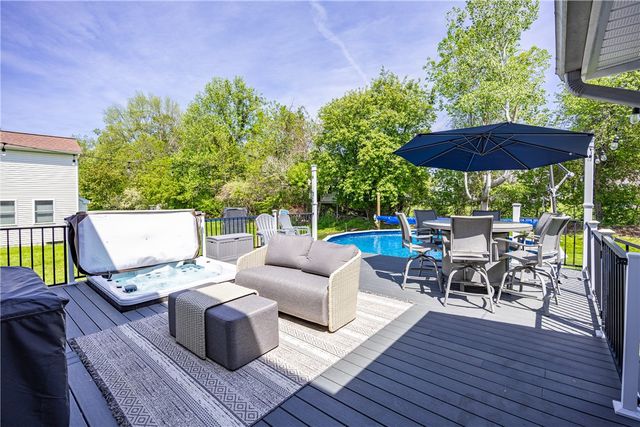 722 Brookeville Drive, Webster, NY 14580