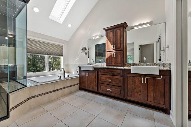 10022 Tanglewood Court, Munster, IN 46321