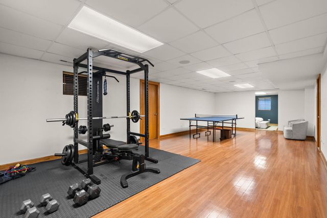 10022 Tanglewood Court, Munster, IN 46321