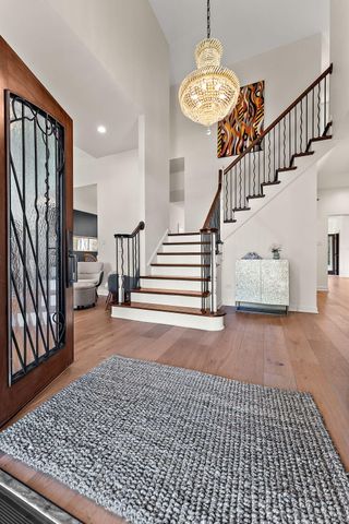 10022 Tanglewood Court, Munster, IN 46321