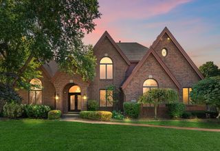 10022 Tanglewood Court, Munster, IN 46321