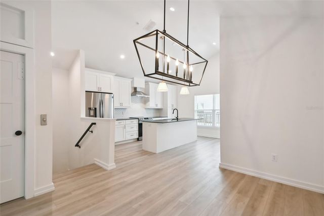 1602 PARK LAKE STREET 2, Orlando, FL 32803